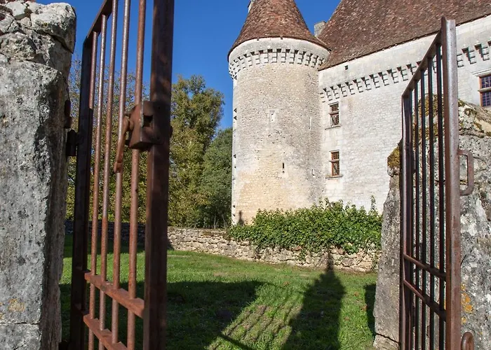 Chateau De Saint Maurice La Peyrouse du Boucher